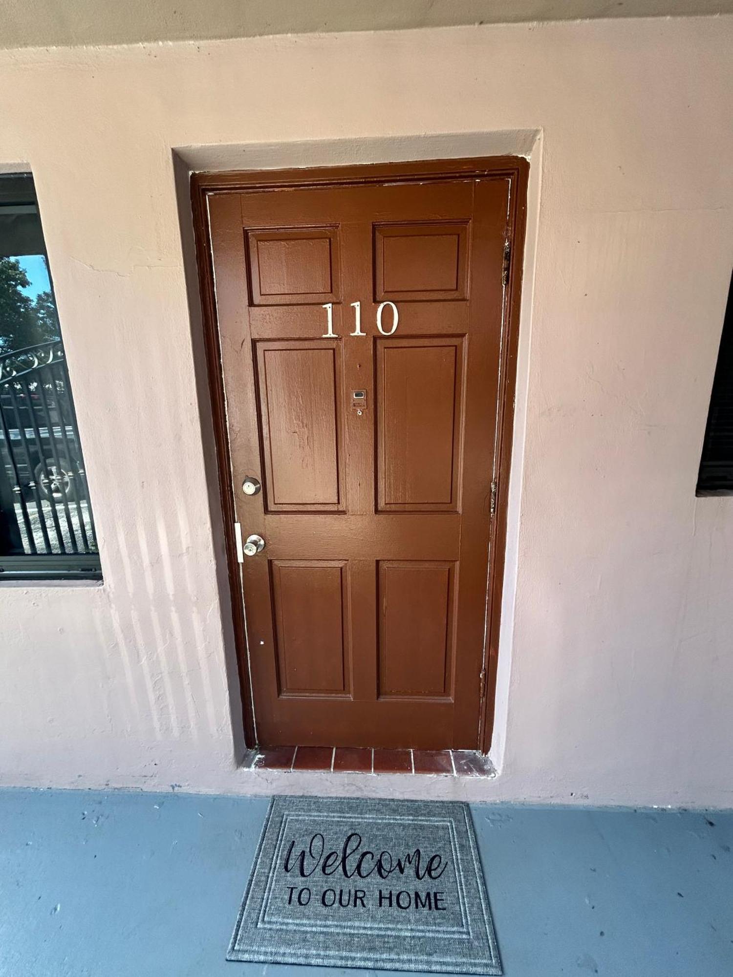 Apartment In Hollywood Close To Shops & Beach 110 Екстер'єр фото